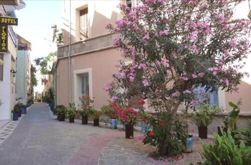 Rhodes City "Tete A Tete" Lux Apart In The Most Beautiful Street Of Town מראה חיצוני תמונה